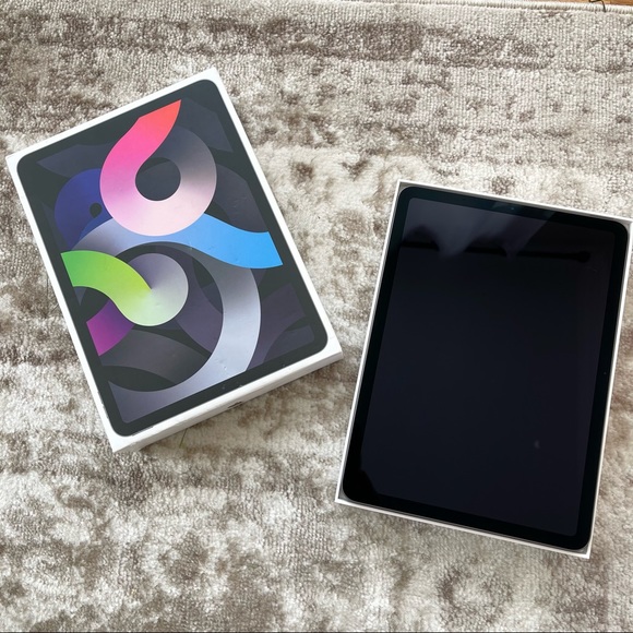 Apple Other - Apple iPad Air 4th Generation Space Gray 64 GB